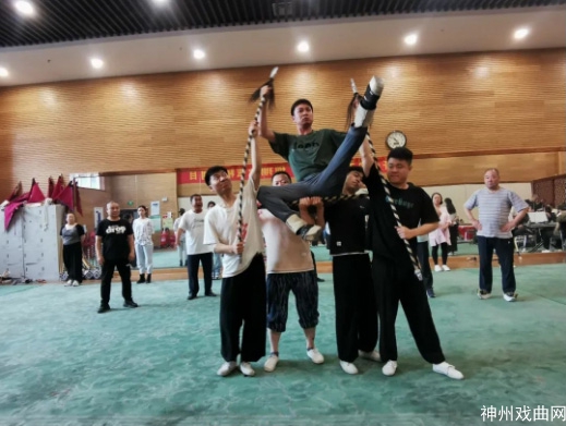“北戏南下，南戏北传”市丝弦剧团赴广州前汇报演出成功举办_12