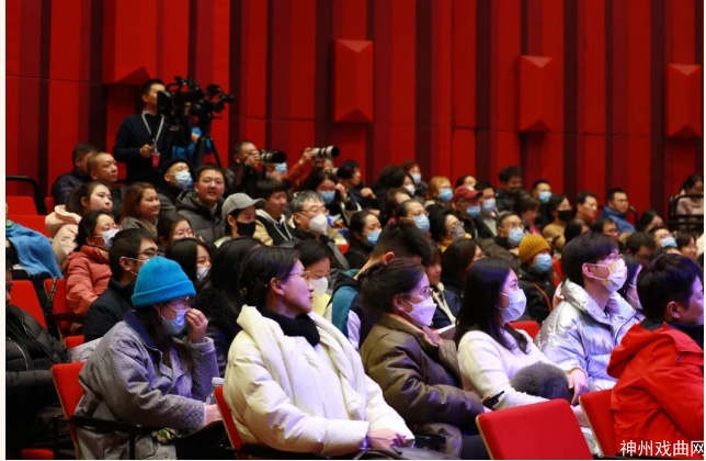 青春版实验川剧《离恨天·审》——“2023年中国小剧场戏曲展演”圆满成功_13